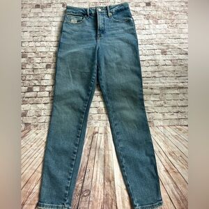 Good American Always Fits Good  High Waisted Straight Leg Jeans